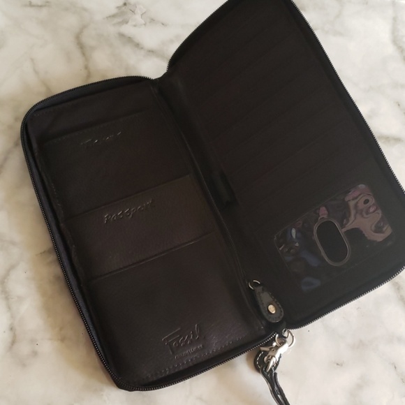 Fossil black leather wallet wrist let - Picture 3 of 4